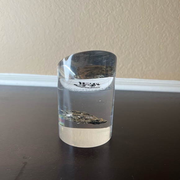 Vintage Planet Hollywood Groundbreaking Lucite Paperweight, Feb 26 1991, NYC - Picture 5 of 8